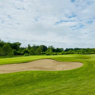 Access to 9 Hole golf course. Par 3 golf course views